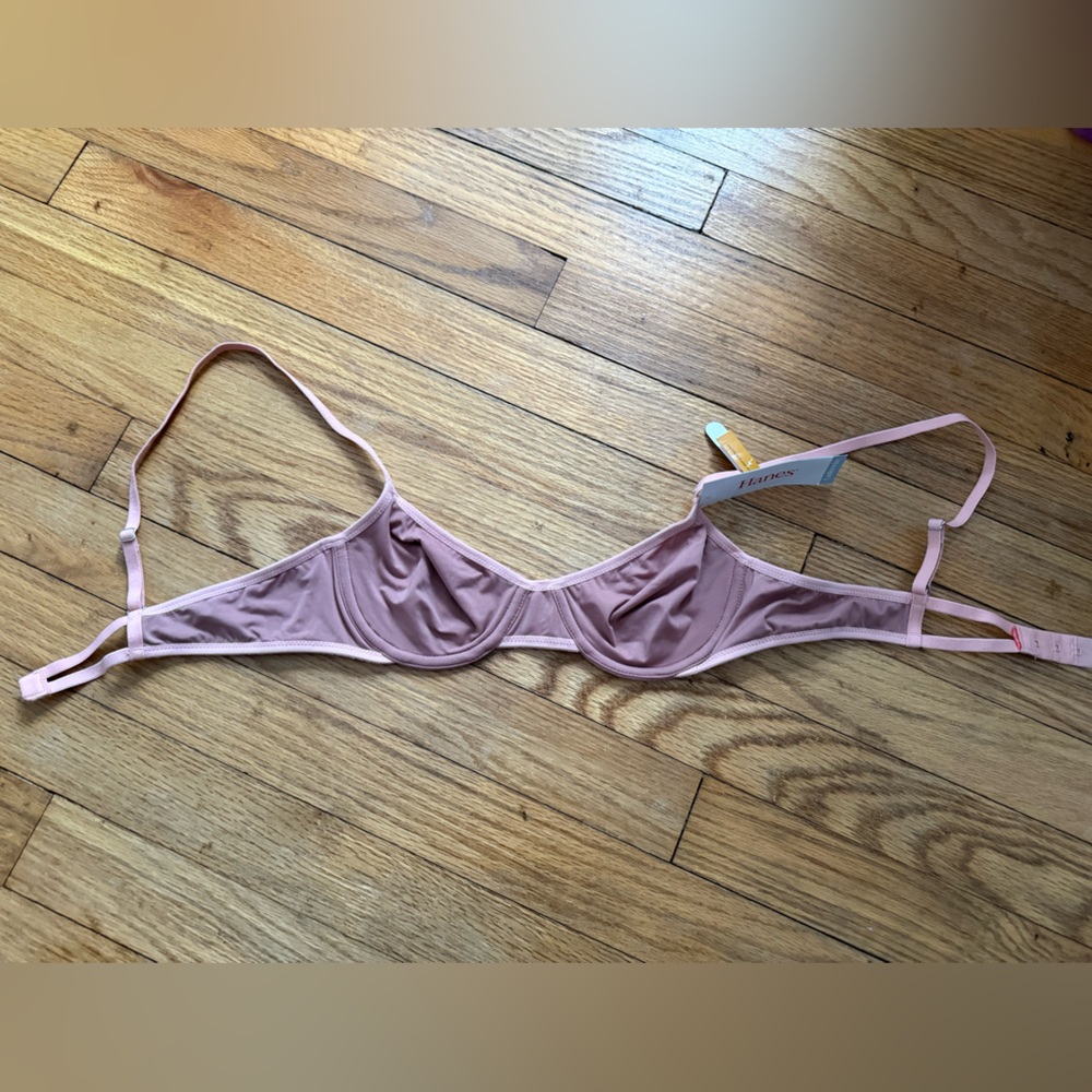 Hanes Light Pink Underwire Bra